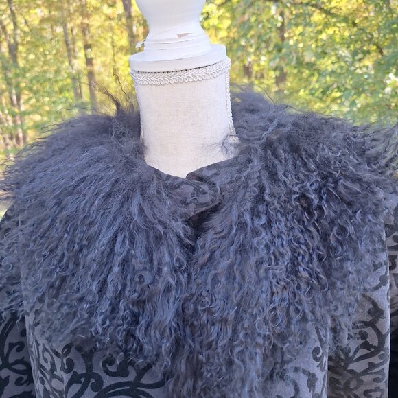 Vintage Coat Black on Black with Scrolling Velvet accent and bat sleeve Plus siz - Picture 3 of 11